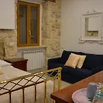 Casa de hóspedes Dimora Del Carmine 3*