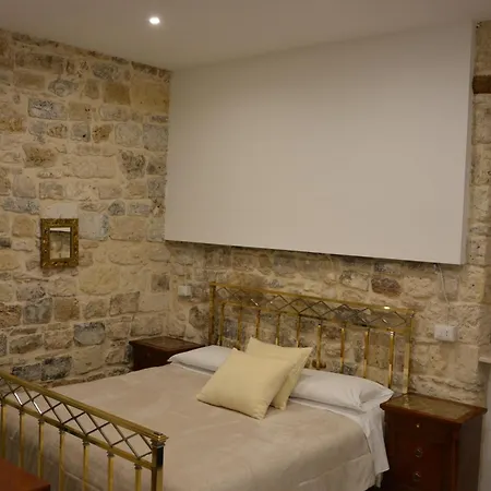 Πανσιόν Dimora Del Carmine Μπάρι