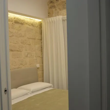 Dimora Del Carmine Πανσιόν Μπάρι