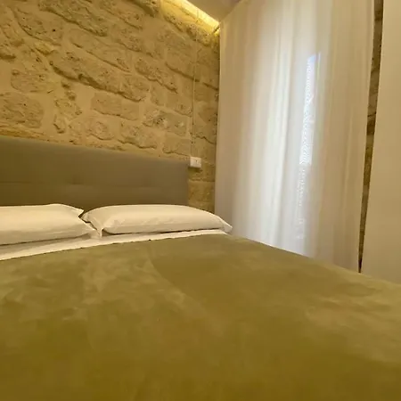 Dimora Del Carmine Guest house