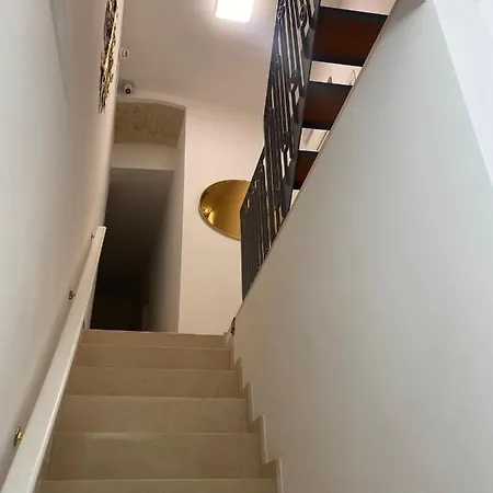 Dimora Del Carmine 3* בארי