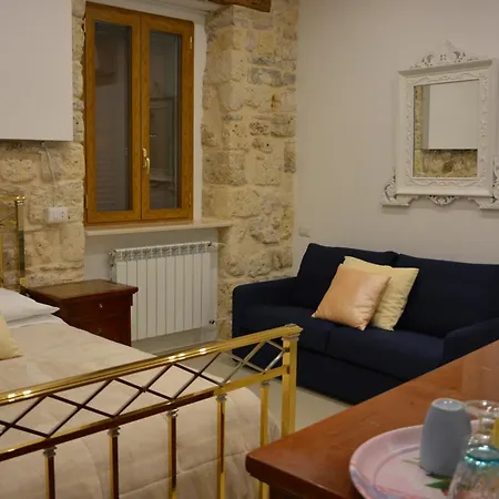 Gasthuis Dimora Del Carmine 3*