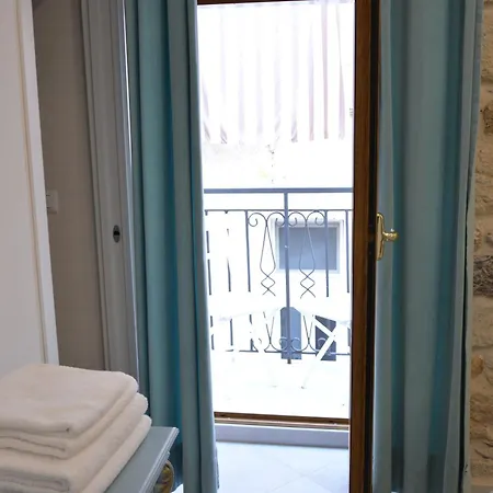 Dimora Del Carmine Guest house 3*