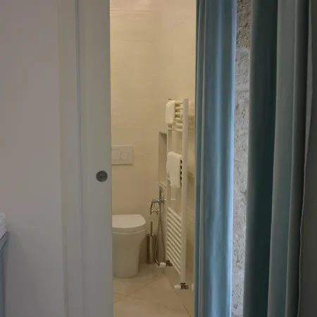 Dimora Del Carmine בית הארחה 3*