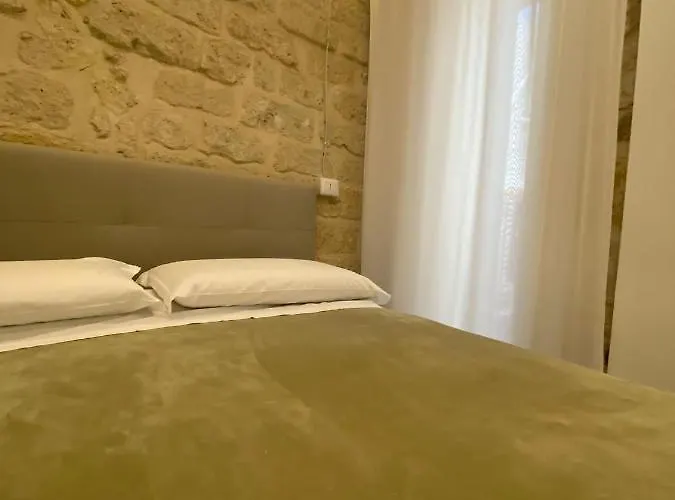 Dimora Del Carmine Guest house